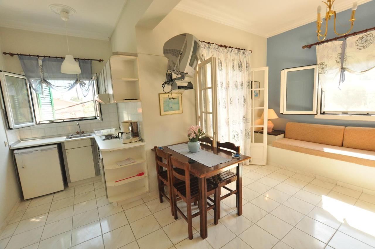 Hotel de apartamente Elena Corfu Acharavi (Corfu)